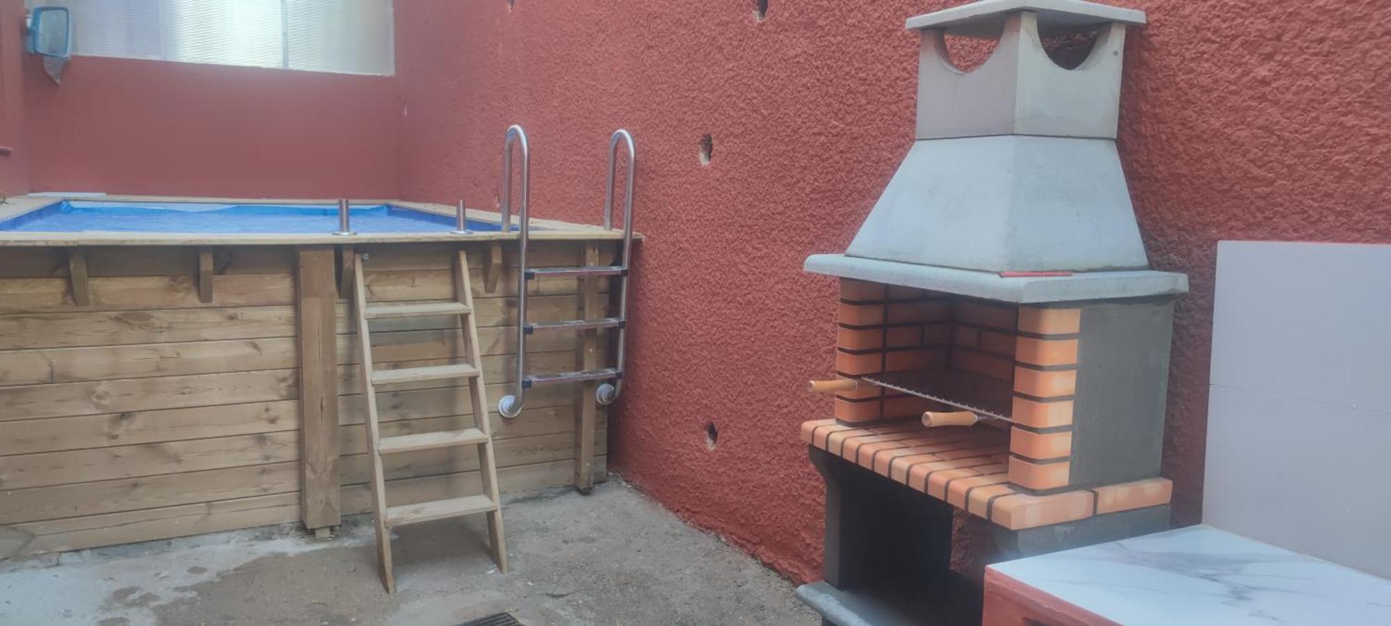Estudio Completo Familiar La Jonquera Kültér fotó